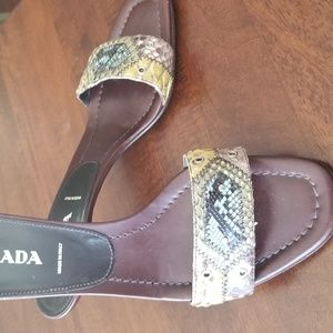 Prada Slides